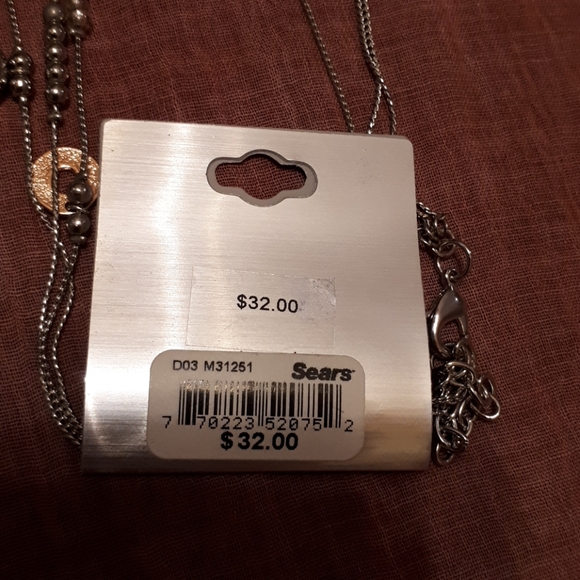 Neclace - Picture 4 of 4